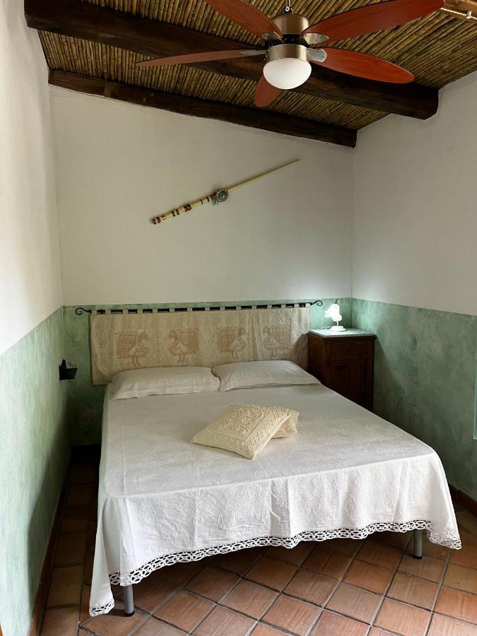 Graziosa Stanza Campidanese Su Terzu Guest House Oristano Exterior photo